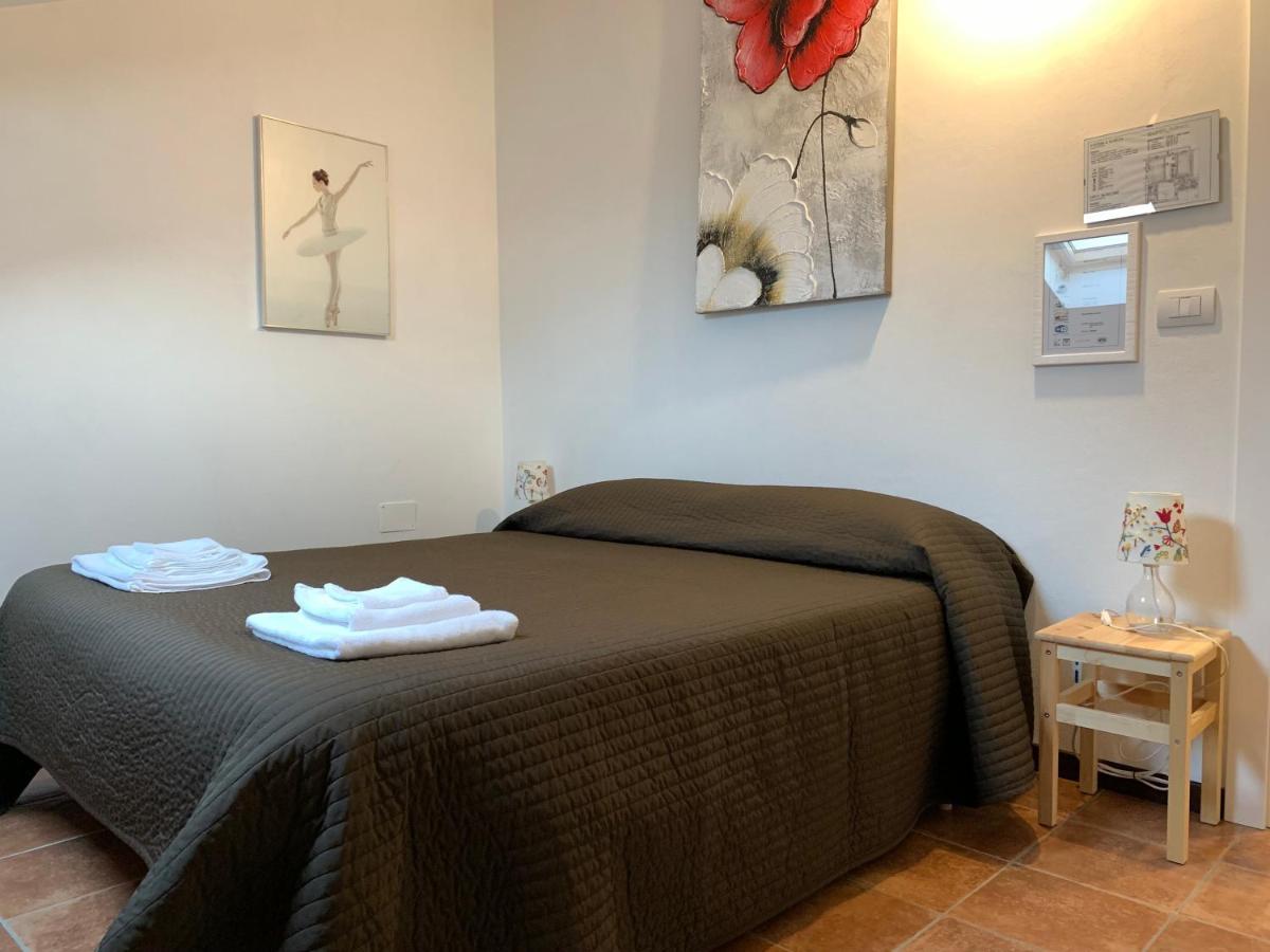 Quattro Gatti Bed & Breakfast Airasca Екстериор снимка